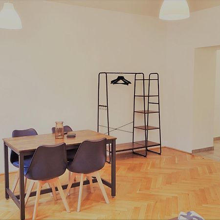 Neulerchenfelder Apartment Виена Екстериор снимка